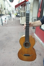 restauration guitare romantique 19éme siecle