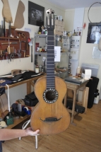 restauration guitare romantique 19éme siecle
